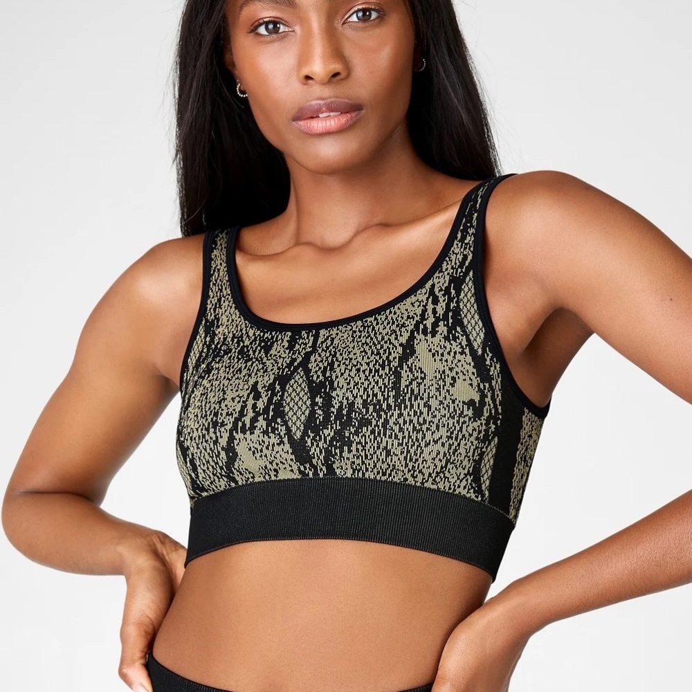 FABLETICS SETS - Picture 3 of 15